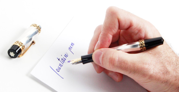 نوشتن با خودنویس